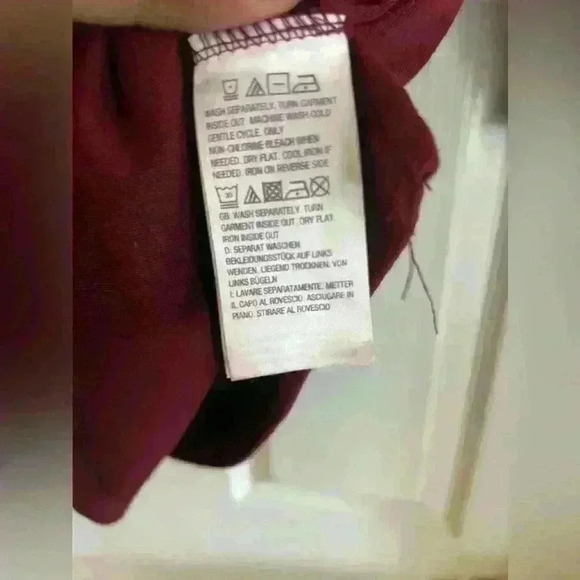 Quacker Factory Blouse XXS Burgundy Rhinestone Neckline Casual 100% Cotton - Picture 2 of 10